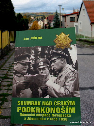 SOUMRAK NAD ČESKÝM PODKRKONOŠÍM - Jan Juřena